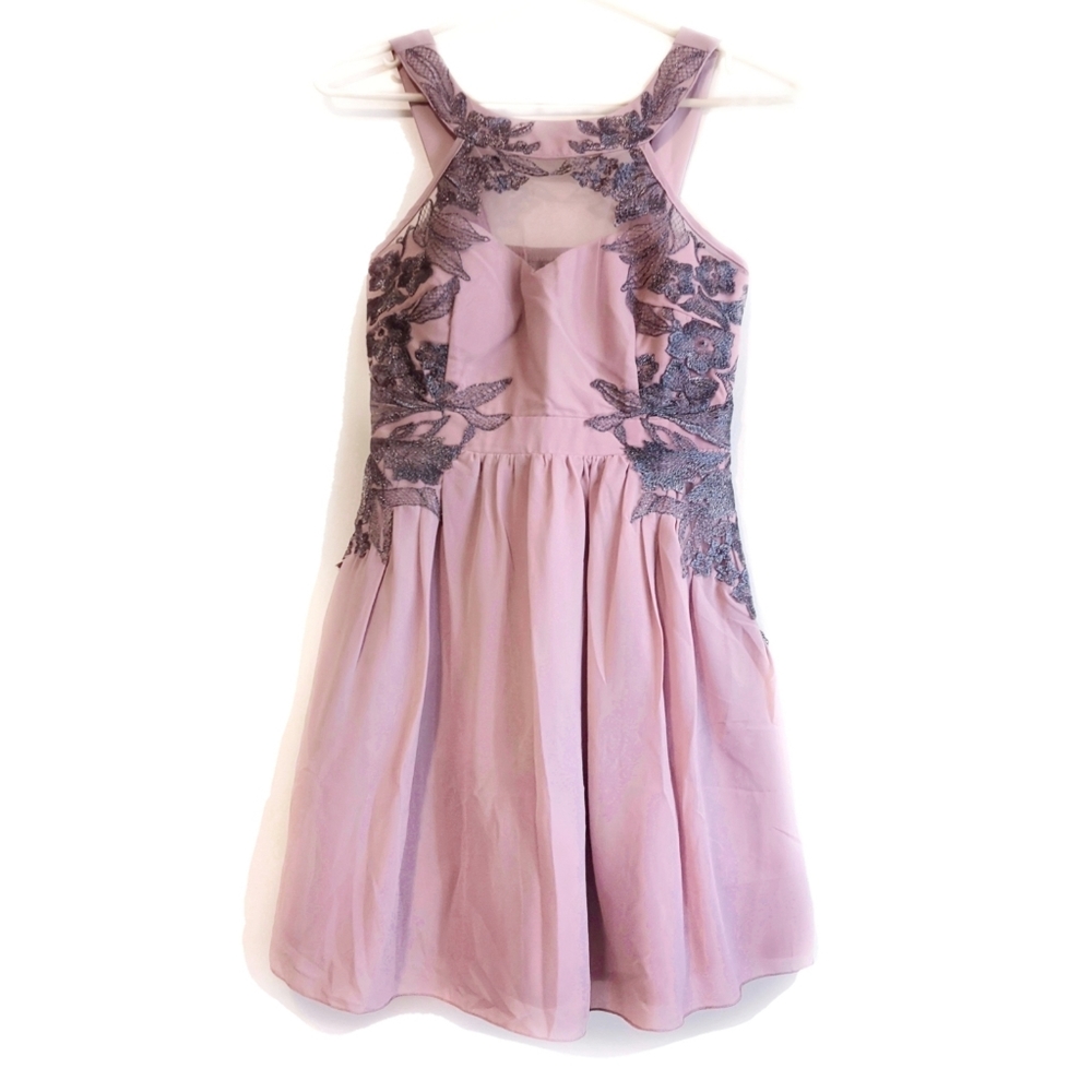 Little Mistress Petite High Neck Skater Dress Romantic Lace - Picture 5 of 13